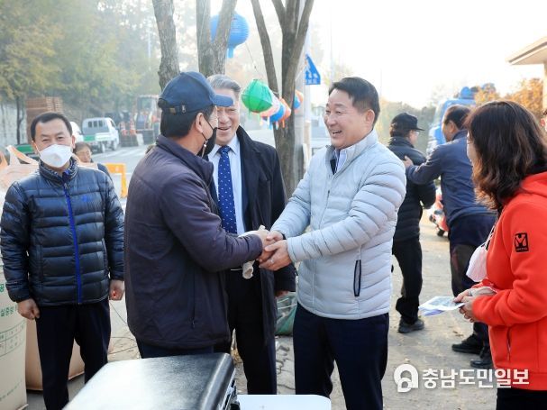 기성동에서 열린 2022년산 공공비축미곡 매입 현장 사진