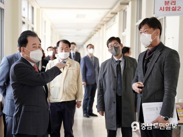 김지철 충남교육감, 무결점 수능 위해 솔선수범하여 직접 현장점검 나서