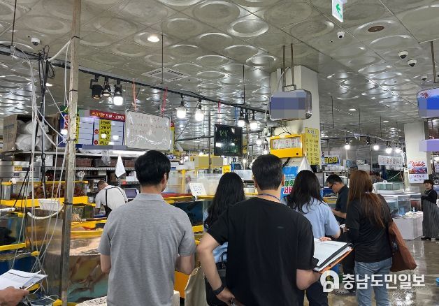 수입수산물 원산지 단속 모습