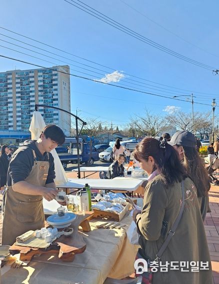 논산상점 달빛정원 모습)