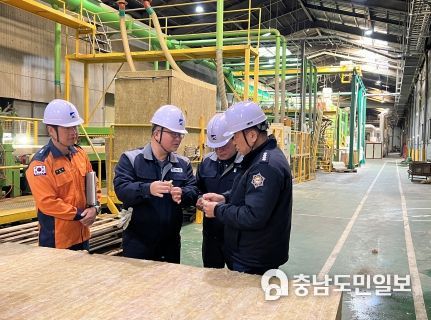 임병수 영동소방서장 벽산 영동공장 현장 방문 사진