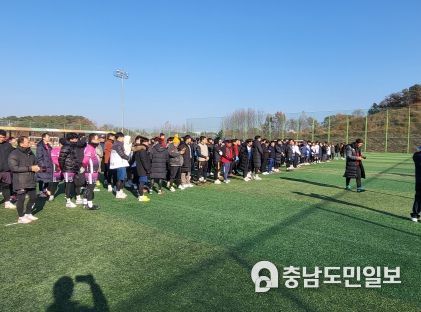 1. 참가 선수단 도열 장면