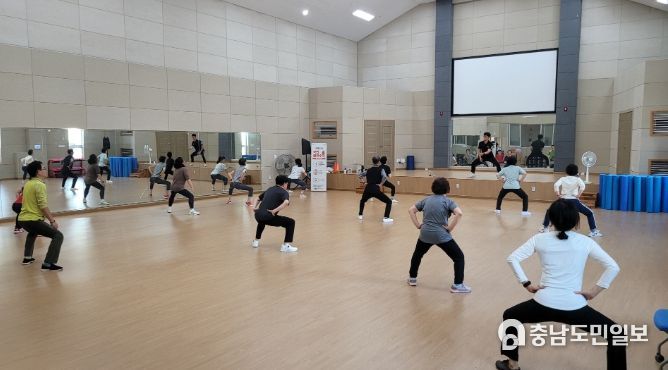 건강 교실 장면