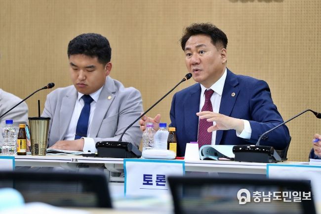 경기도의회 오준환 의원, 의왕시 마을버스 운수종사자 처우개선 위한 토론자로 나서