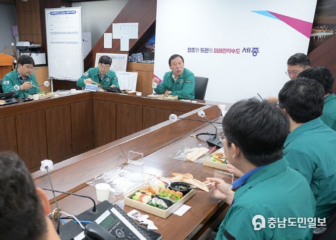 최민호 세종시장, 집중호우 대응 재난안전 부서 격려