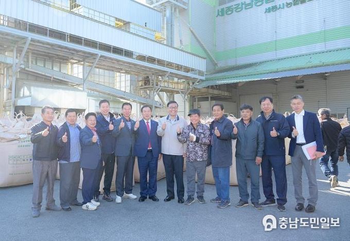 최민호 세종시장, 공공비축미곡 첫 매입 현장 방문