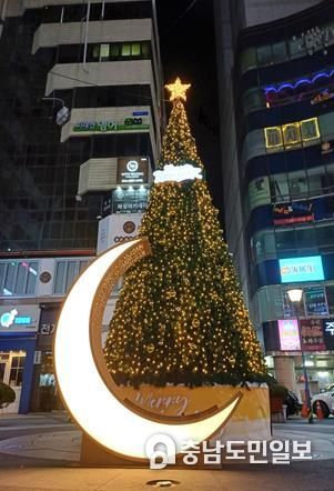 용호동 문화의거리 광장(2023년)